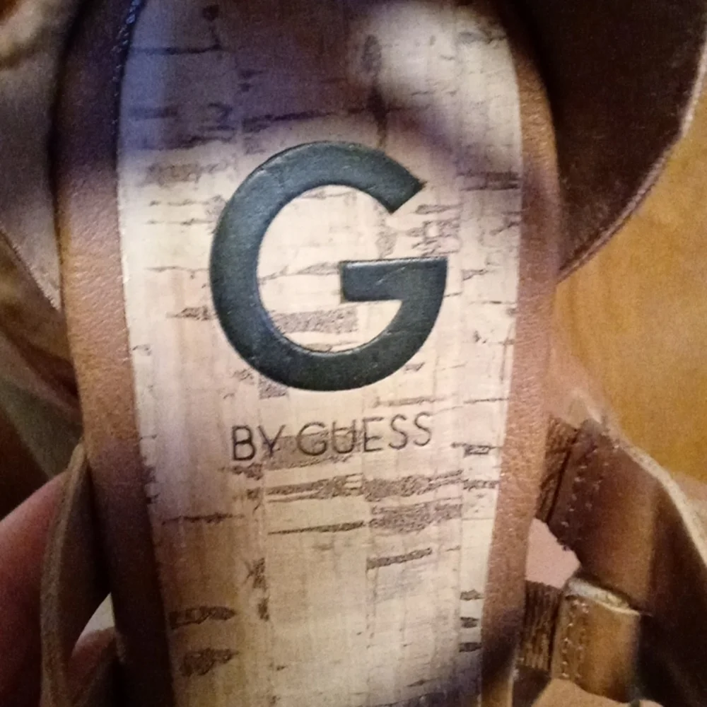 Guess platform sandal tan 8 with a 5